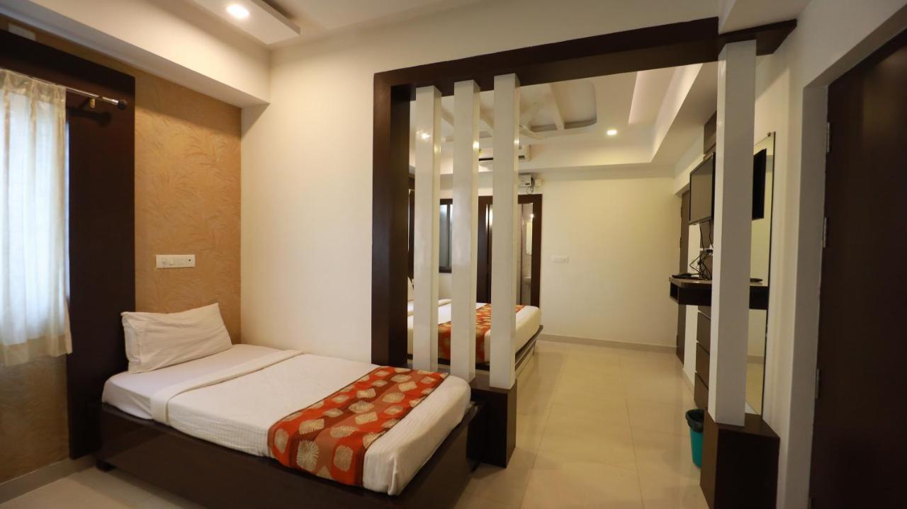 Silver Suite Chikmagalūr Extérieur photo